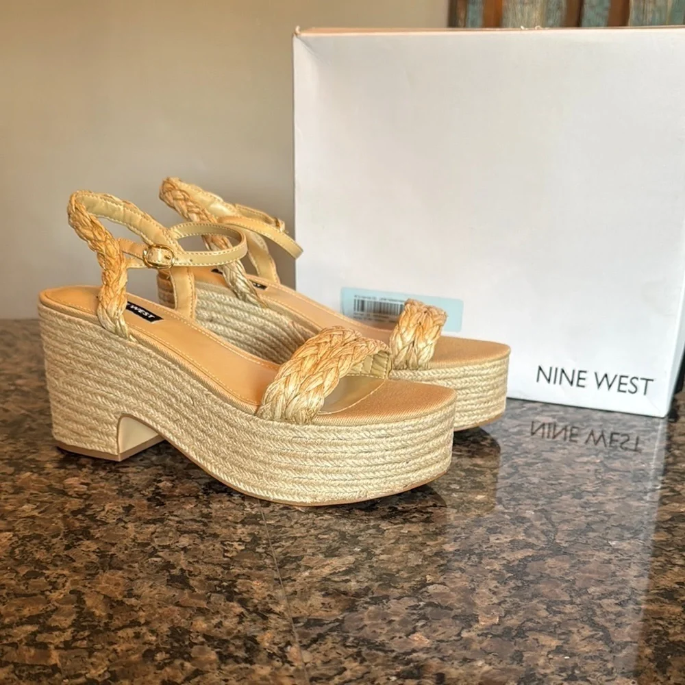 Nine West Rivva 3 light natural braided jute Platform NWT 9.5